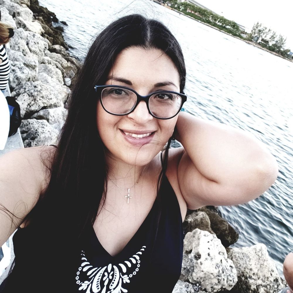 Meet your Posher, Yuly